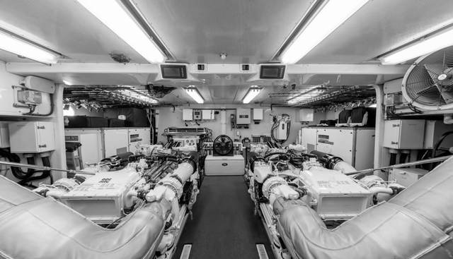 CHIRON yacht for sale 29