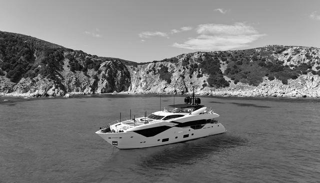 SURVIVOR 2 yacht for sale 33