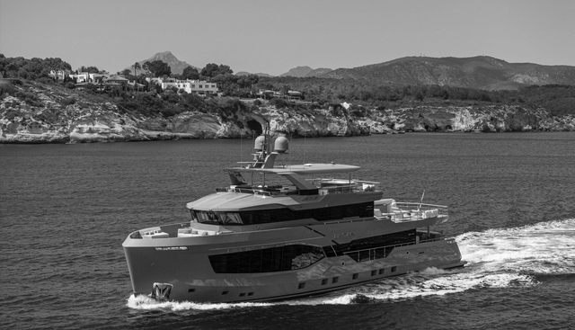 37XP-17 yacht for sale 73