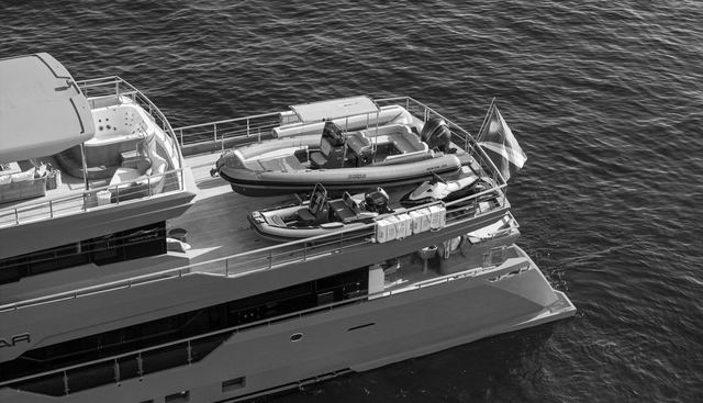 37XP-17 yacht for sale 70