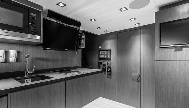 CADET V yacht for sale 32