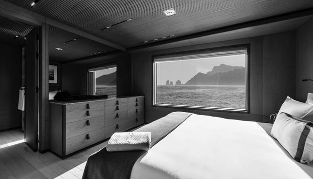 ACALA yacht for sale 33