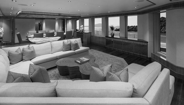 MUCHOS MAS yacht for sale 8