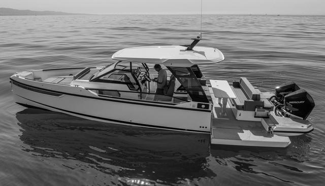 320GTO-783 yacht for sale 7
