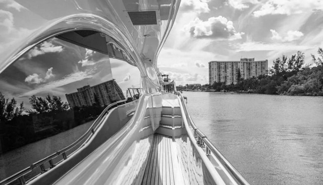 SINPATICO yacht for sale 12