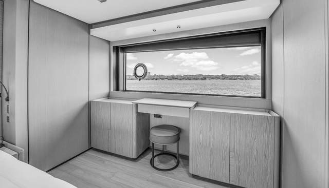 AURORA yacht for sale 30