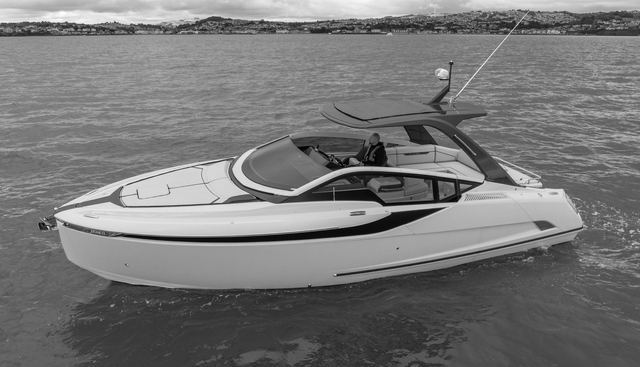 AY2295 yacht for sale 8