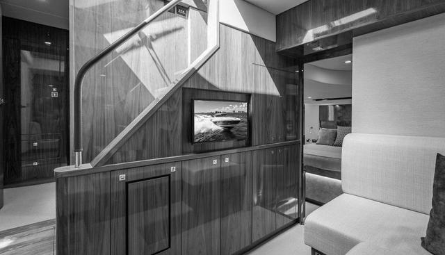 EL MAR V yacht for sale 38