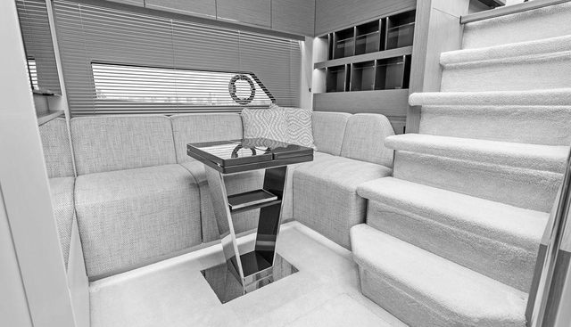 PREDATOR EVO yacht for sale 34