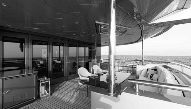 VIBRANCE yacht for sale 9