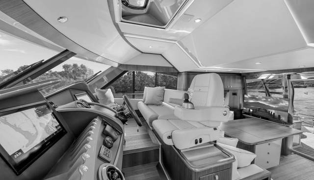 54 DAYBRIDGE yacht for sale 20