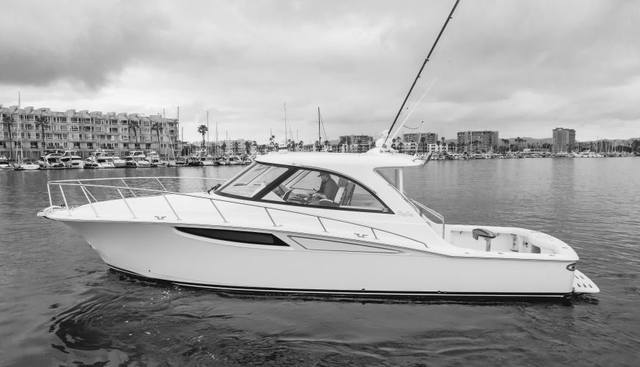 Commodore Two yacht for sale 22