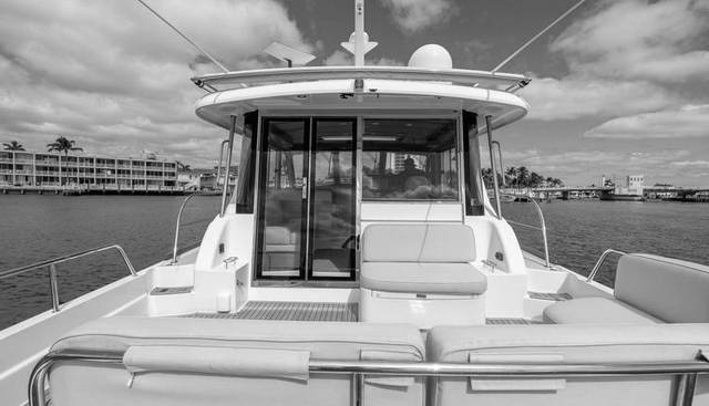 PINCH ME yacht for sale 8