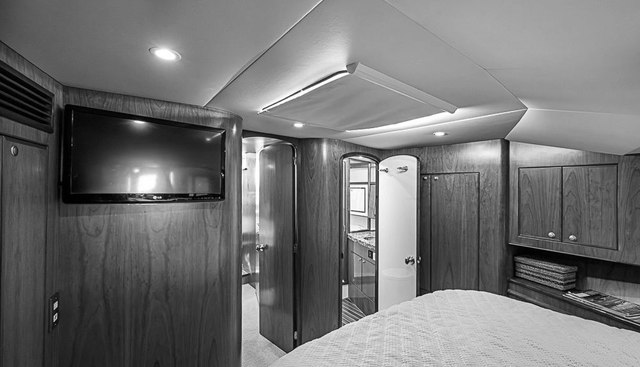 UNCORKED yacht for sale 25
