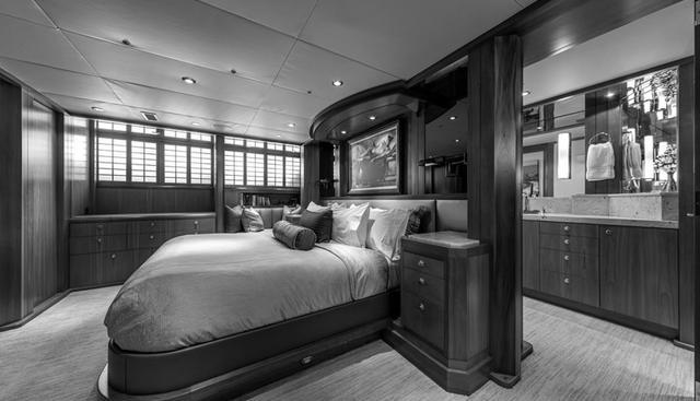 CHIRON yacht for sale 15