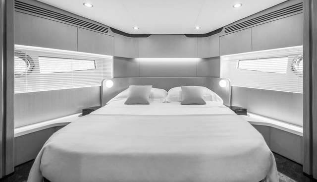AZIMUT 60 FLY yacht for sale 23