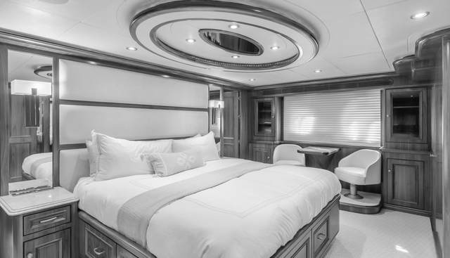WHITE LOTUS yacht for sale 44
