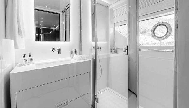 EROLIA yacht for sale 15