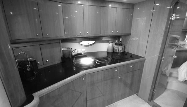 IRRESISTIBLE yacht for sale 23