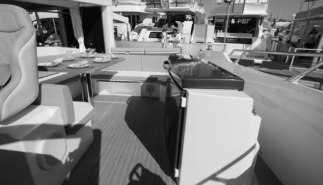 Amaretto yacht for sale 68