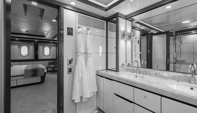 TITIAN PEARL yacht for sale 20
