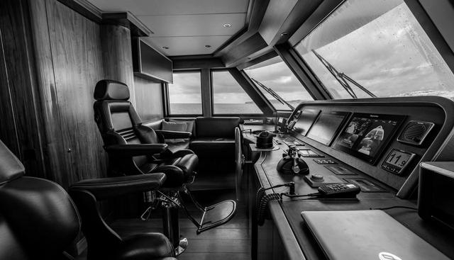 FIREFLY yacht for sale 42