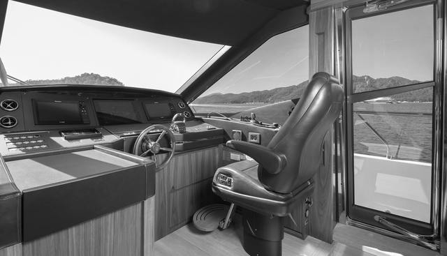 PURA VIDA yacht for sale 32