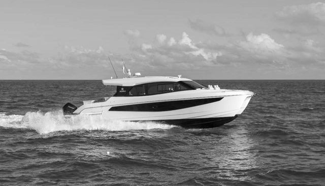 Aquila 42 Coupe yacht for sale 10