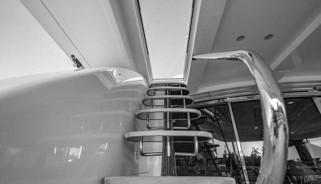 TRUE NORTH yacht for sale 40