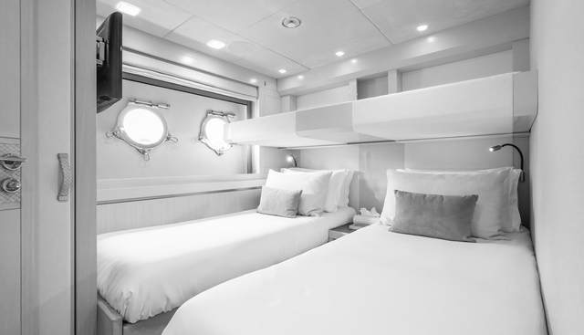 ROCCO yacht for sale 17