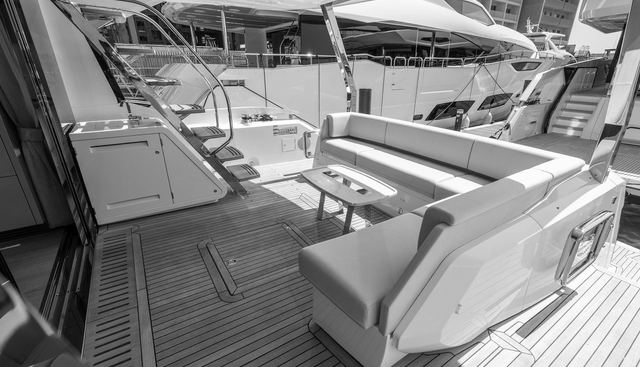 3042568 yacht for sale 24