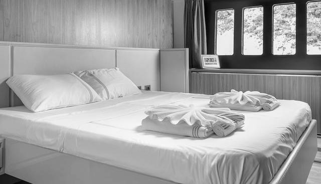 PURA VIDA yacht for sale 3