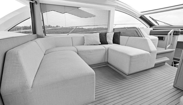 PREDATOR EVO yacht for sale 22
