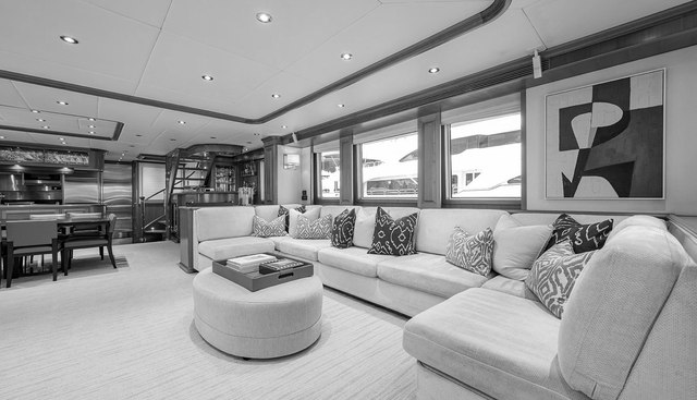 SOLACE yacht for sale 8