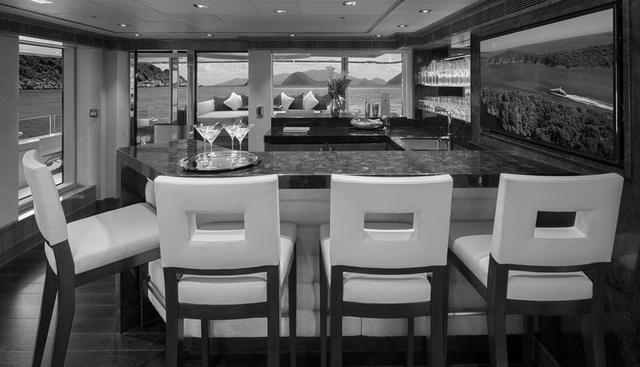 MUCHOS MAS yacht for sale 7