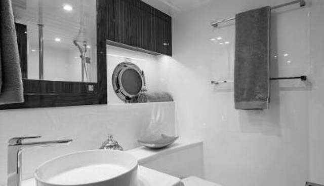 Greyhound yacht for sale 70