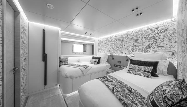 37XP-17 yacht for sale 42