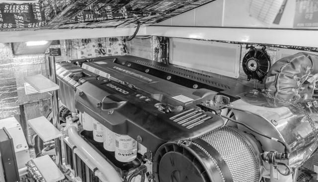 Commodore Two yacht for sale 65