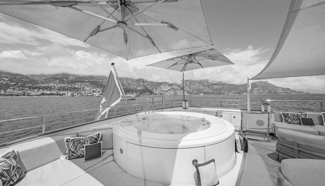 SYNTHESIS 66 yacht for sale 35
