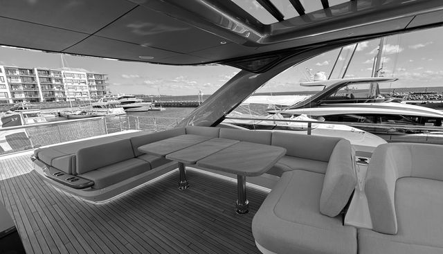 Y80018 yacht for sale 24