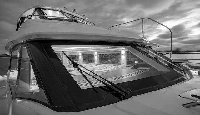 AQUILA 70 yacht for sale 19