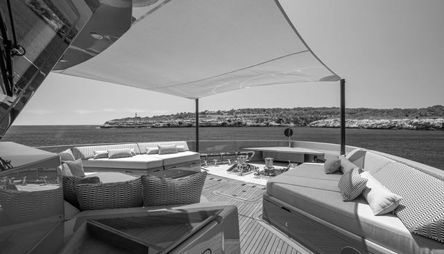 37XP-17 yacht for sale 20