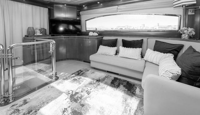 72 MILENIUM yacht for sale 25