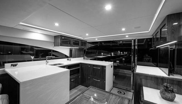 Greyhound yacht for sale 34