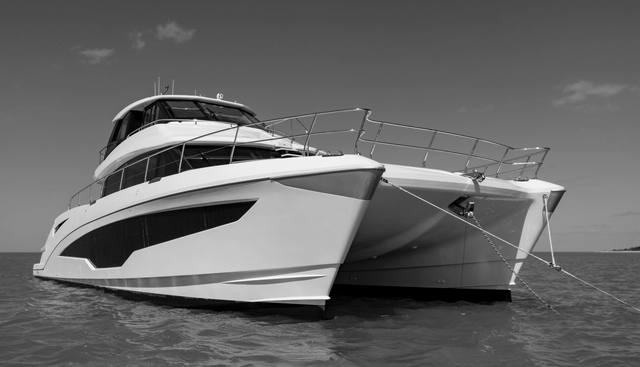 AQUILA 70 yacht for sale 12