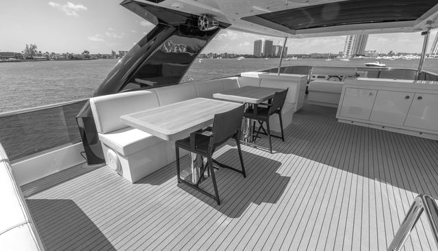 Sea Metri V yacht for sale 44