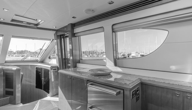 Suzie N Me yacht for sale 35