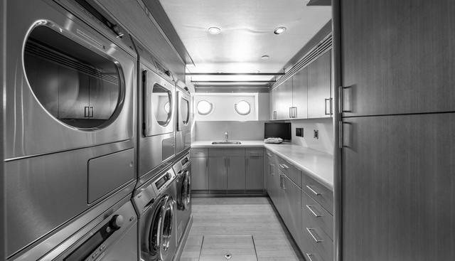 VALINOR yacht for sale 43