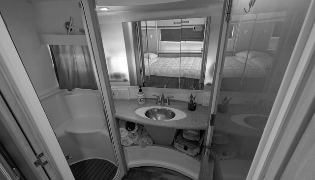 noname yacht for sale 33