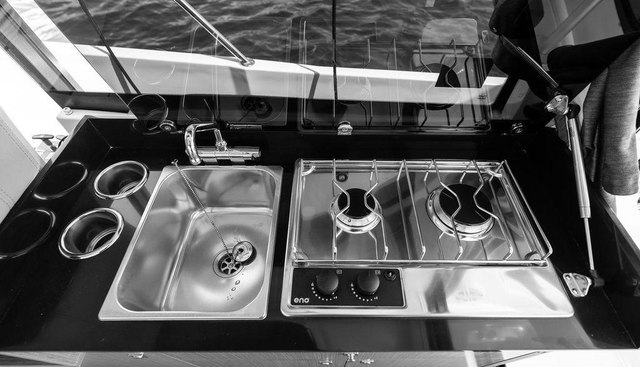 noname yacht for sale 30